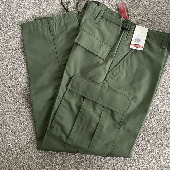 Other - BRAND NEW mens tactical cargo pants